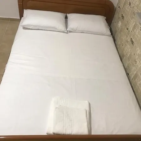 Zmarias 2 Apartament Perachori